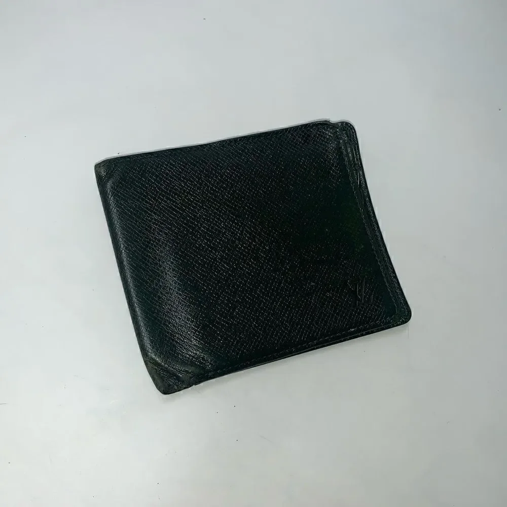 💥AUTHENTIC💥 Louis Vuitton Mens Leather Bifold Wallet Green